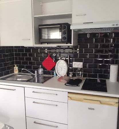 Ferienwohnung Petit Logement Sur Jardin Saint-Herblain Exterior foto