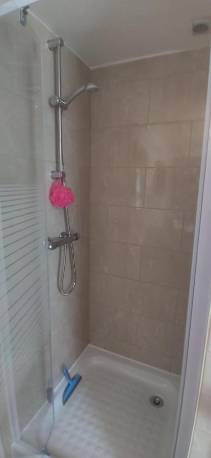 Ferienwohnung Petit Logement Sur Jardin Saint-Herblain Exterior foto
