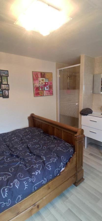 Ferienwohnung Petit Logement Sur Jardin Saint-Herblain Exterior foto